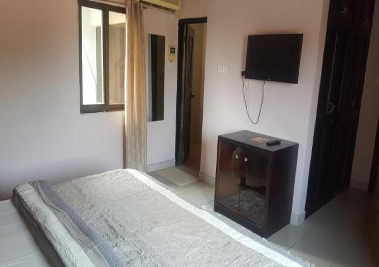 First Choice Hotel Accra Exterior photo